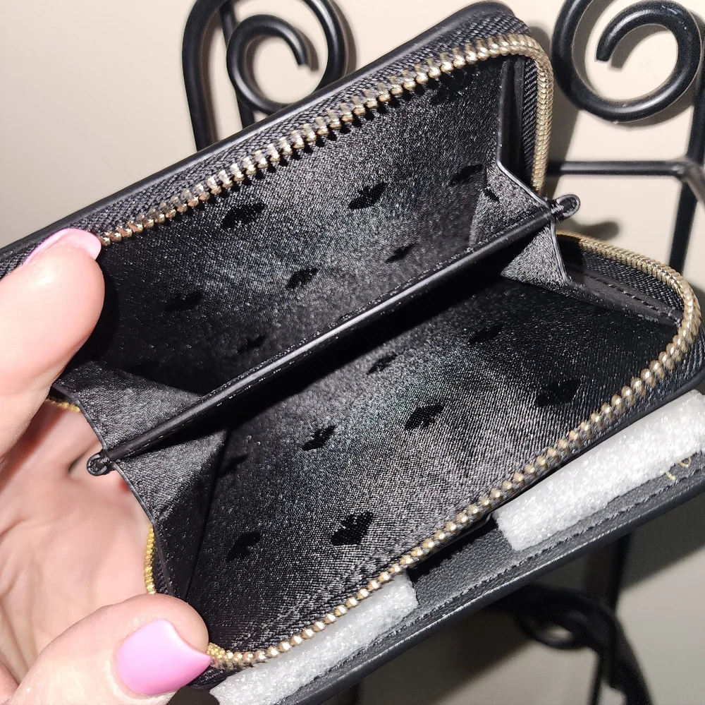 Kate Spade Disney Minnie Mouse Bow Small Wallet NWT - Picture 4 of 5